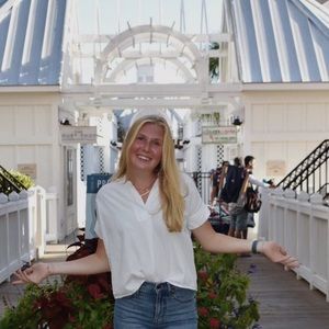 Meet your Posher, Ansley